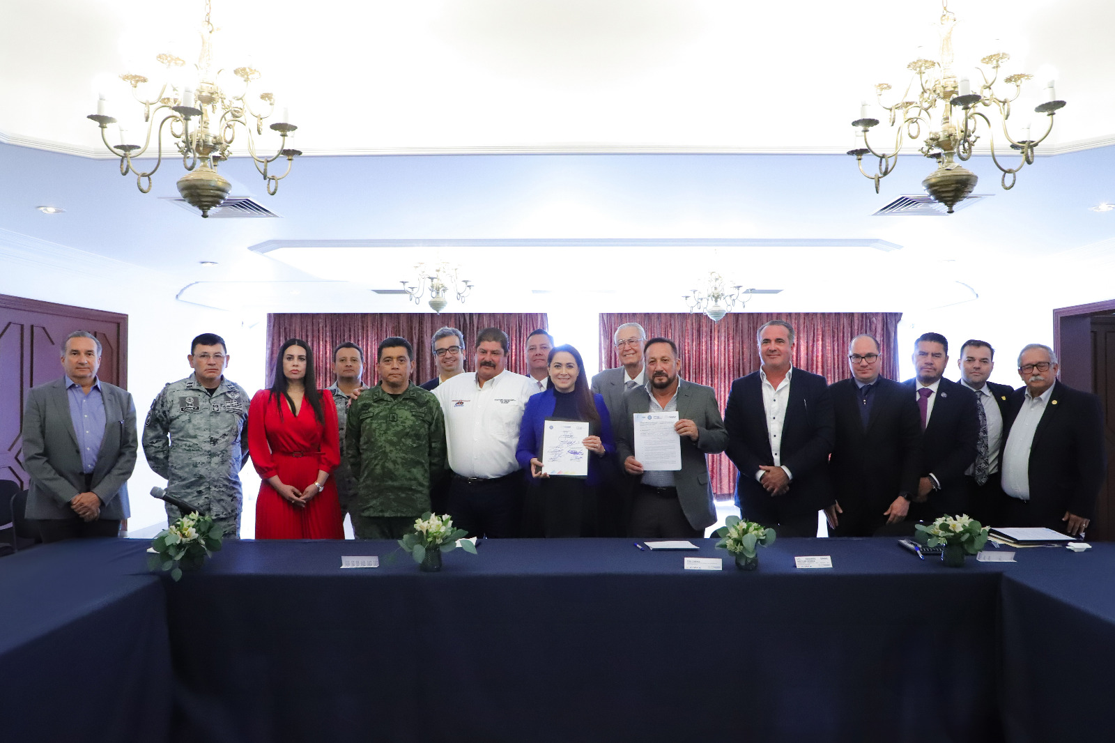 TERE JIMÉNEZ RESPALDA A TRANSPORTISTAS; MANTENDREMOS LA SEGURIDAD EN CARRETERAS