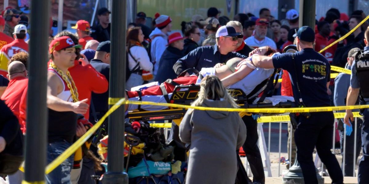 22 heridos y un muerto deja tiroteo en Kansas tras festejos por la victoria de los Chiefs