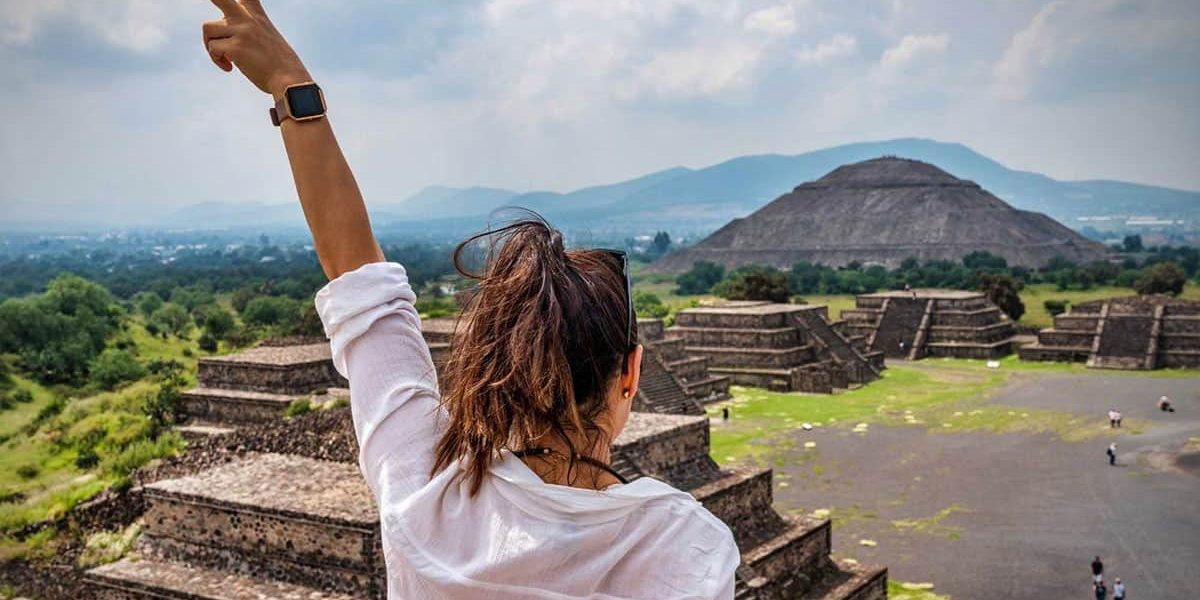 Crece derrama económica generada por turistas extranjeros en México durante 2023