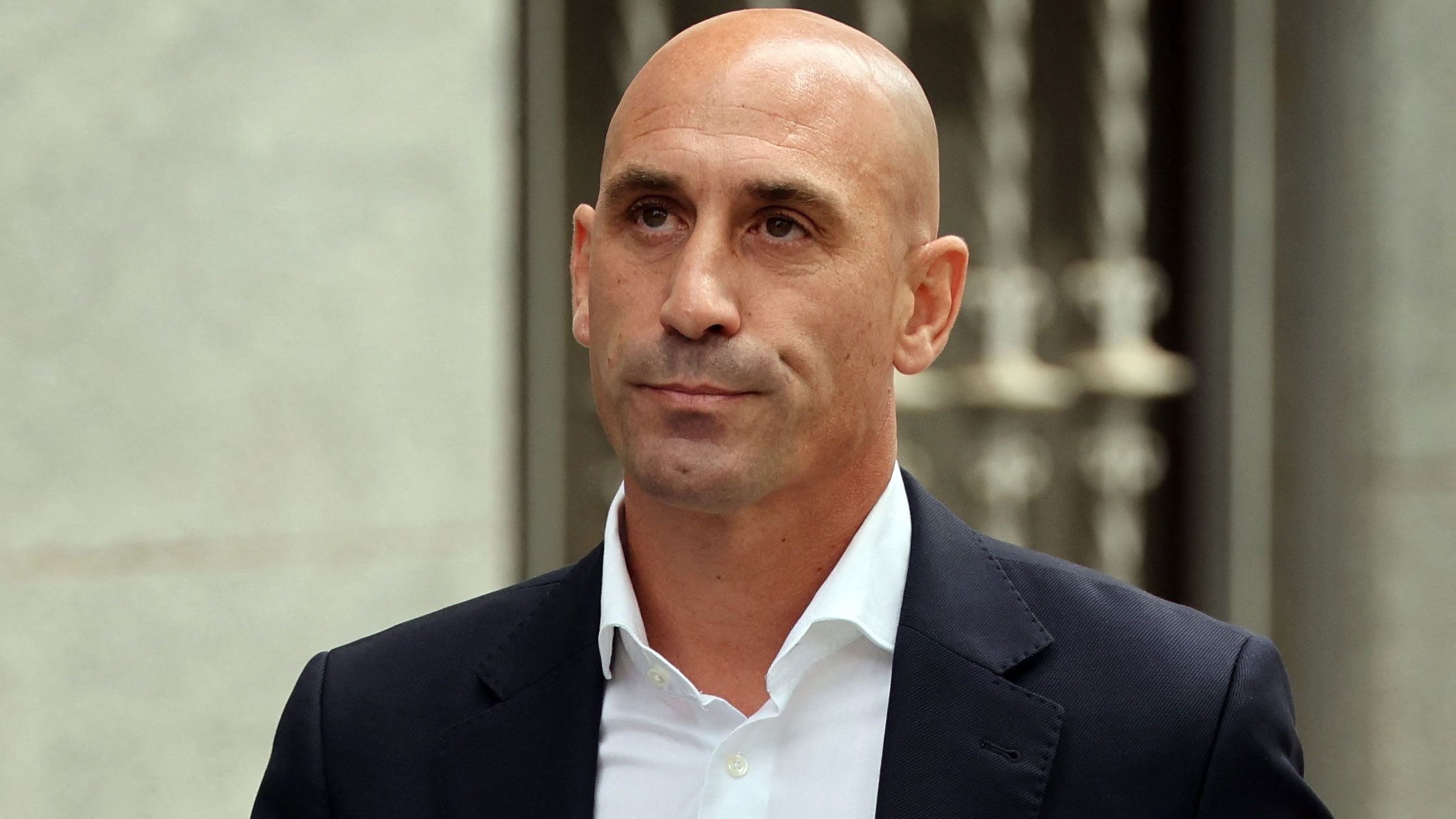 Piden dos años y medio contra Rubiales tras beso a Hermoso