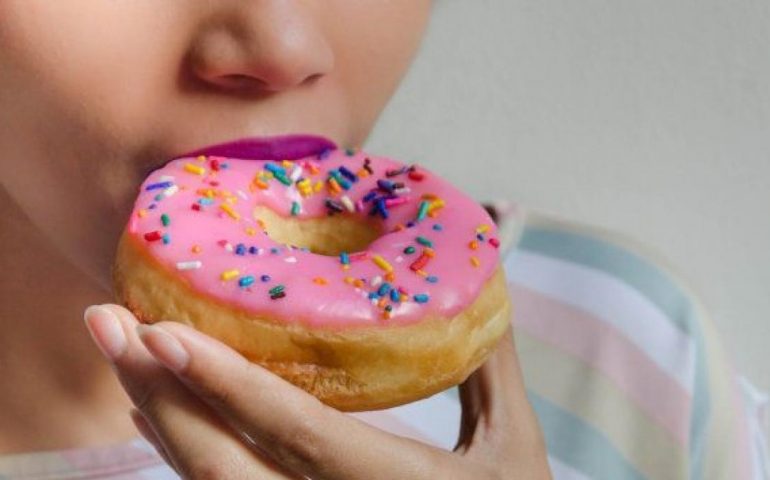 ¿Porqué sentimos ansiedad por comer alimentos dulces?