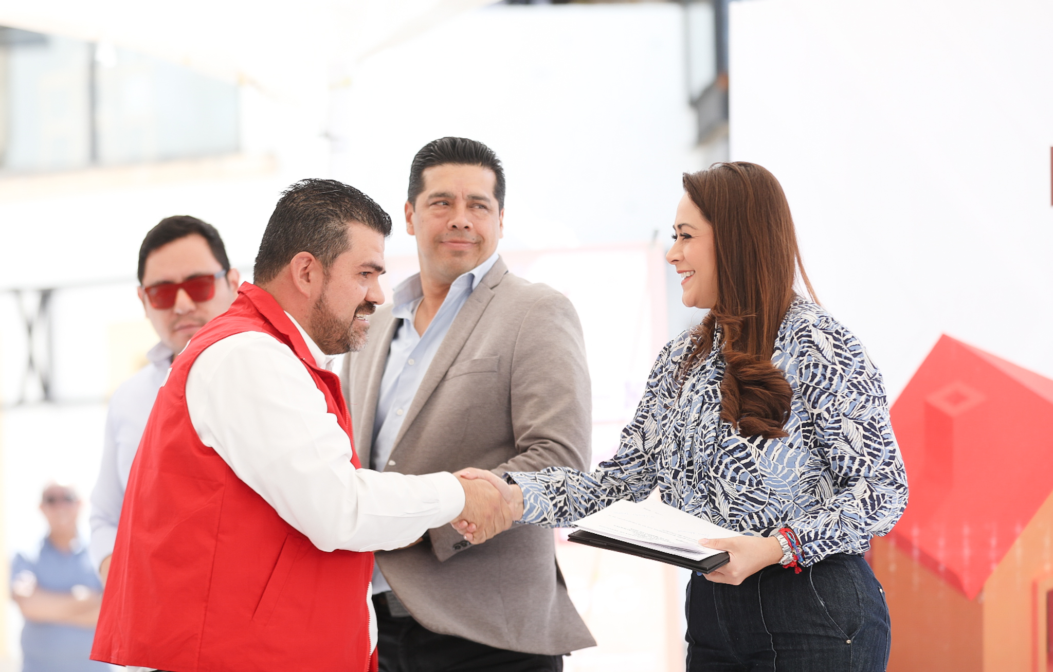ASISTE TERE JIMÉNEZ A LA INAUGURACIÓN DE LA FERIA DE SERVICIOS INFONAVIT