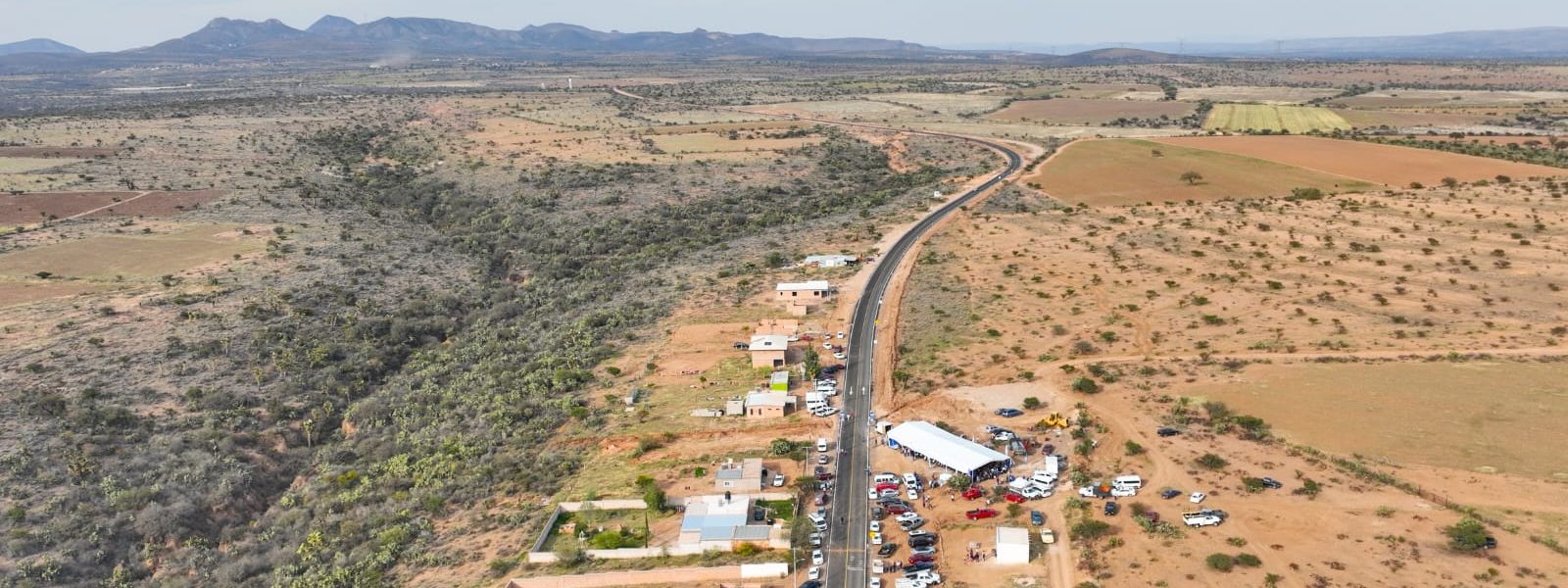 ENTREGA TERE JIMÉNEZ LA NUEVA CARRETERA QUE CONECTARÁ CLAVELLINAS Y SAN ANTONIO DE LOS MARTÍNEZ EN ASIENTOS
