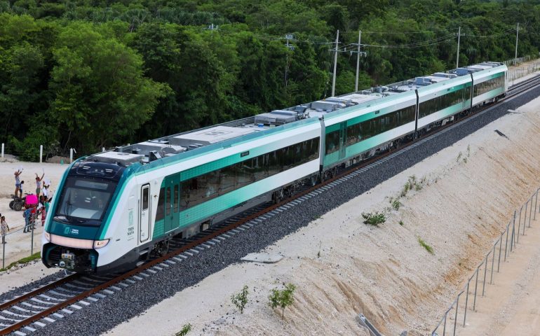 Tramo donde se descarriló el Tren Maya fue comprado por amigo intimo de los hijos de AMLO