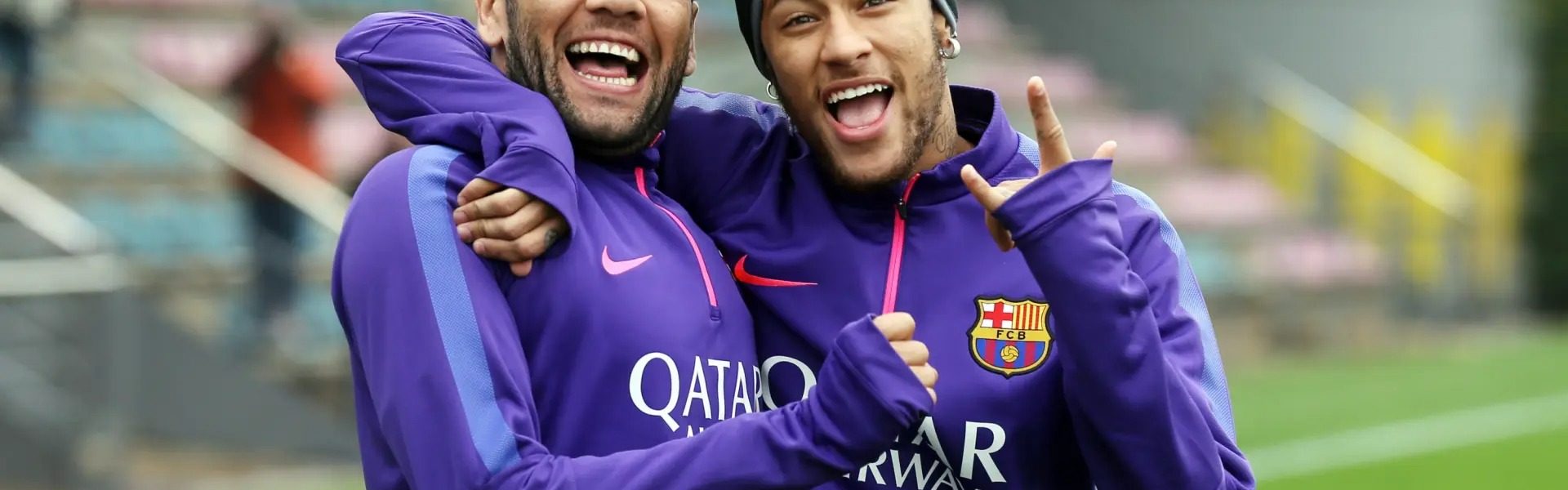 Papá de Neymar pagará la fianza de Dani Alves