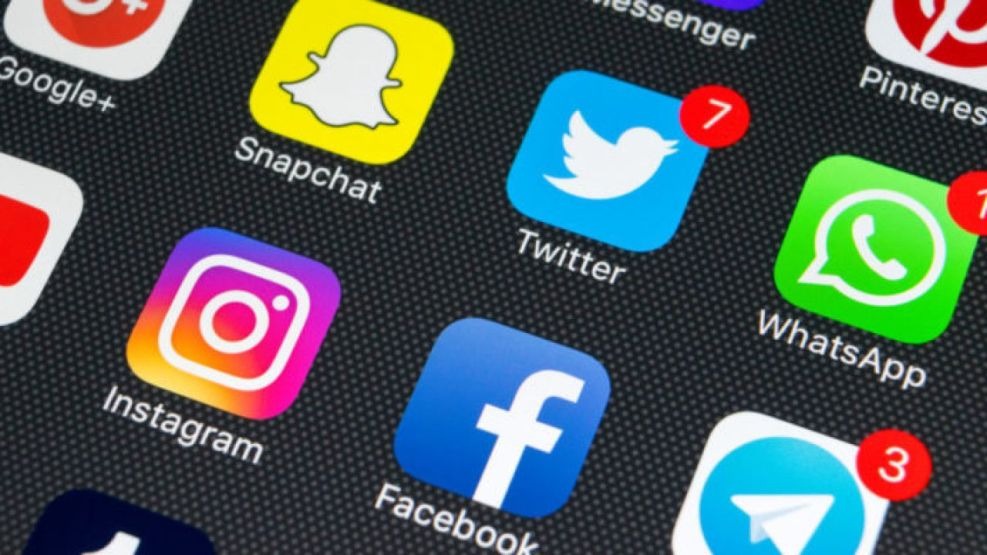 Florida busca prohibir las redes sociales a menores de 14 años