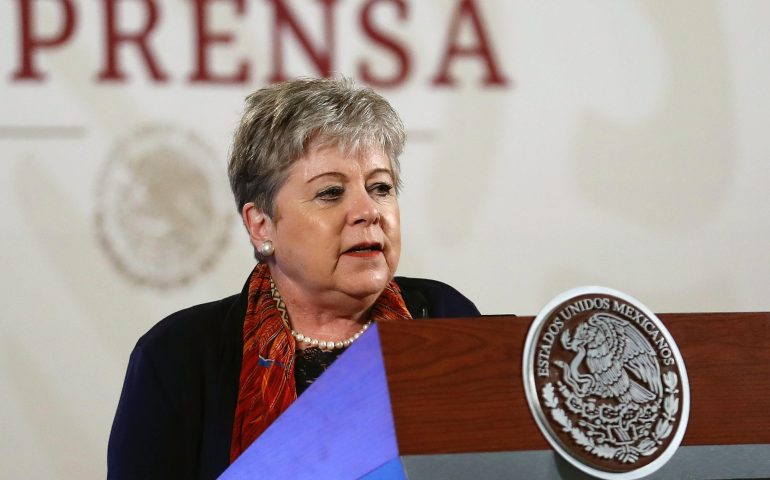 Connacionales aportan a México 324 mil mdd al año: Alicia Bárcena