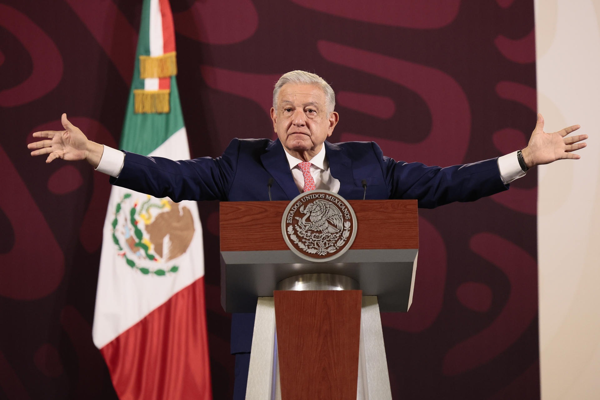 Senado aprueba reforma para que AMLO pueda dar amnistía a cualquier persona por cualquier delito
