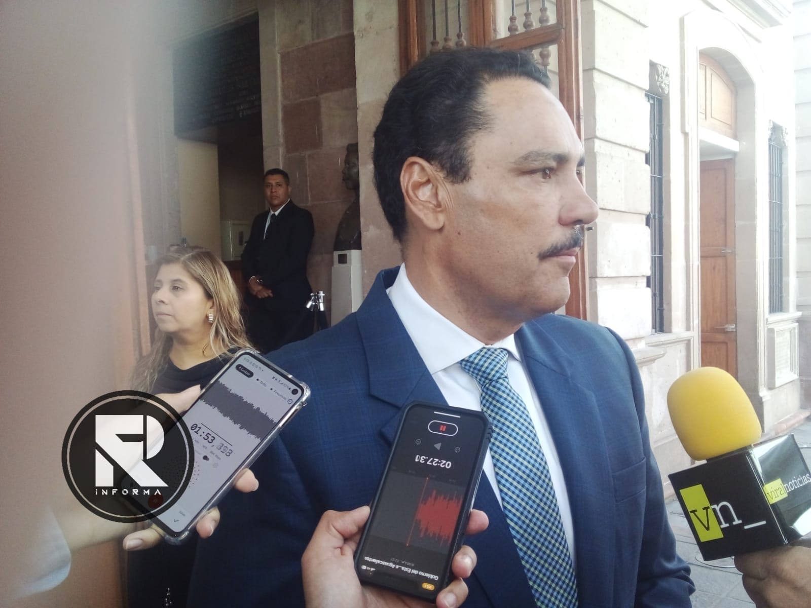 EL GOBIERNO FEDERAL NADA DE MUERTITO