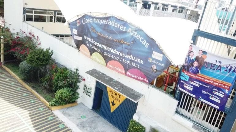 Menor de 13 es apuñalada 15 veces tras negarse a volver con su ex