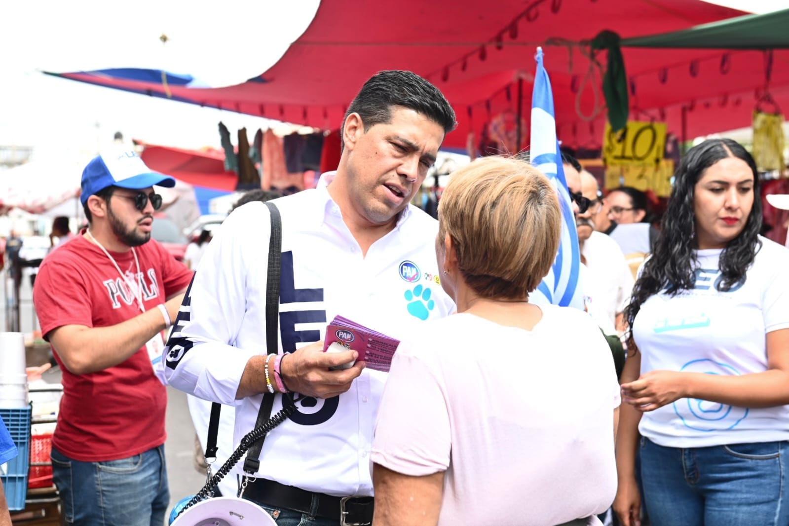 LLEVA LEO MONTAÑEZ SUS PROPUESTAS A LOS FRACCIONAMIENTOS MÉXICO, INDEPENDENCIA Y CIRCUNVALACIÓN NORTE