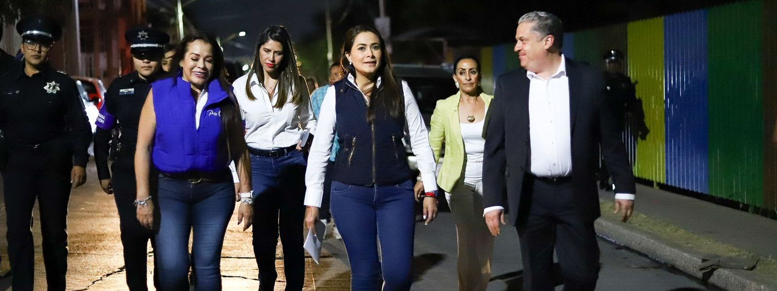 SE REÚNE TERE JIMÉNEZ CON VECINAS Y VECINOS DEL OJOCALIENTE III