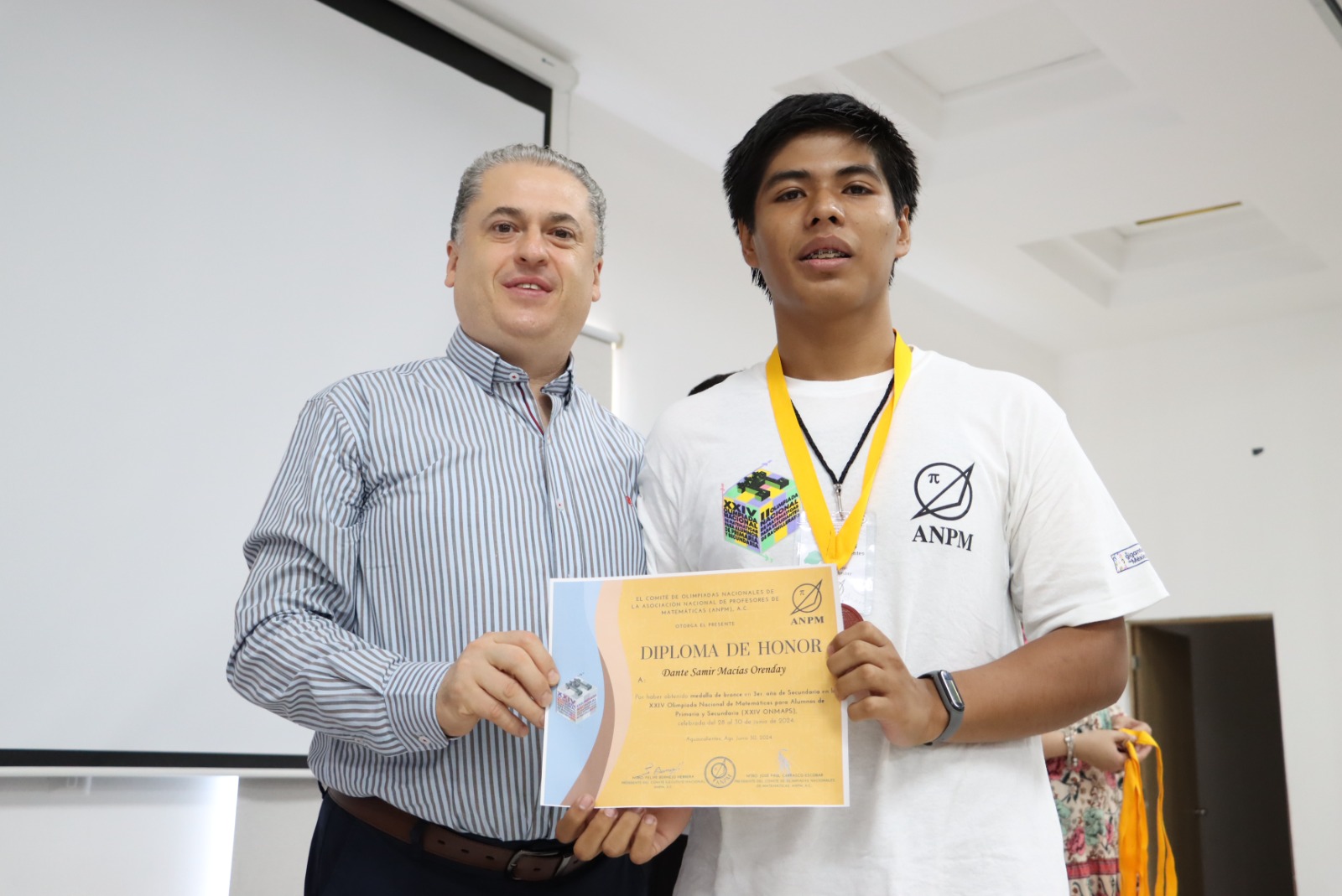 AGUASCALIENTES DESTACA EN OLIMPIADAS NACIONALES DE MATEMÁTICAS CON SIETE MEDALLAS