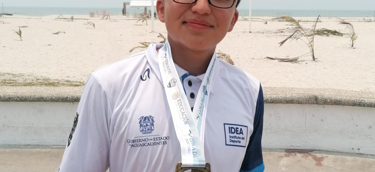HIDROCÁLIDO LOGRA EL ORO EN TRIATLÓN EN LOS JUEGOS NACIONALES CONADE 2024