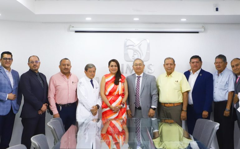TERE JIMÉNEZ IMPULSA TRABAJO EN EQUIPO CON EL IMSS PARA TENER EN AGUASCALIENTES SERVICIOS MÉDICOS DE CALIDAD
