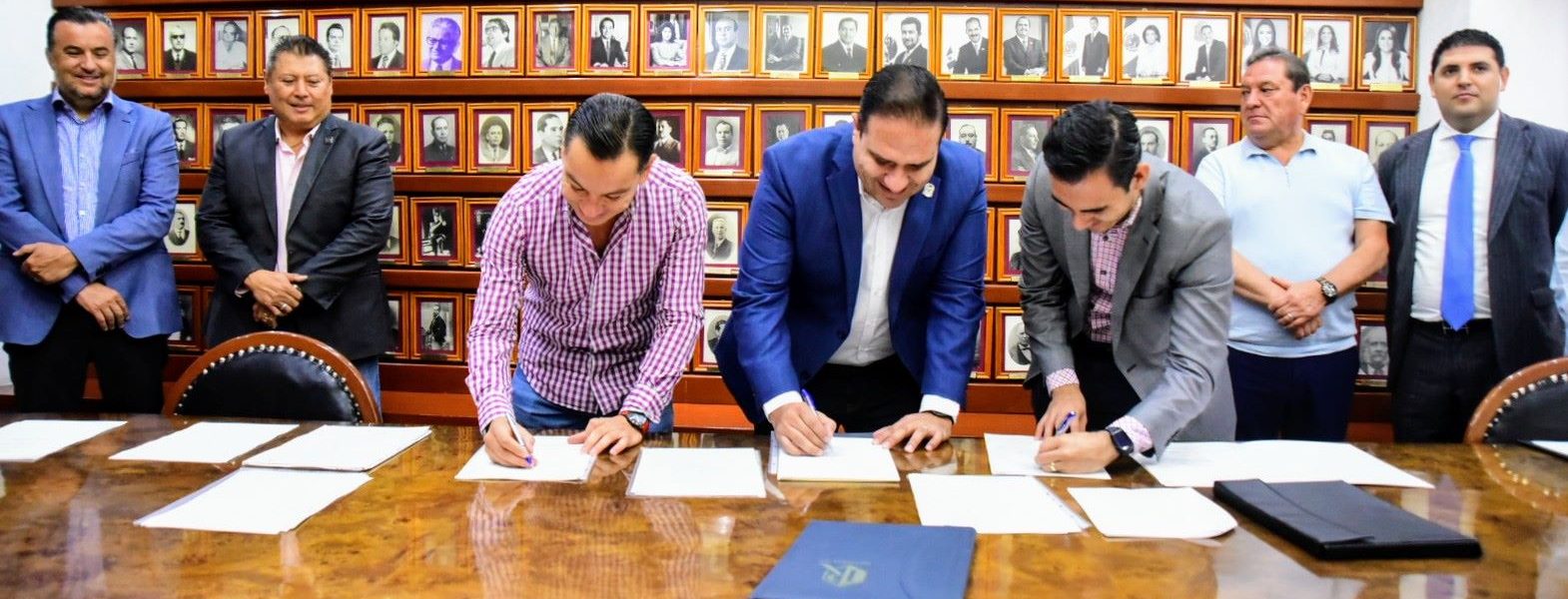REALIZA MUNICIPIO LA VIGÉSIMA QUINTA FIRMA DE ESCRITURAS DE FORMALIZACIÓN DE BIENES INMUEBLES