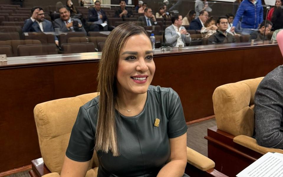 GARANTIZADAS MEJORES CONDICIONES LABORALES Y DE RETIRO PARA TRABAJADORES DEL ESTADO: ARLETTE MUÑOZ