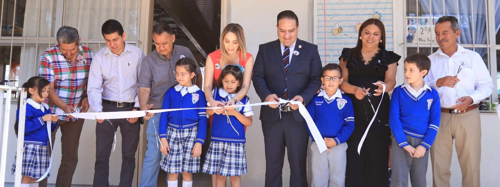 RECONOCE JOSÉ JUAN SÁNCHEZ BARBA A ESTUDIANTES DESTACADOS DE PRIMARIA