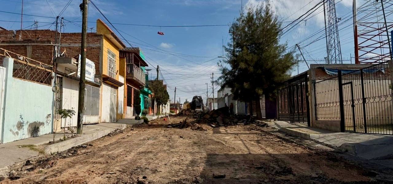 INICIA OBRAS PÚBLICAS MUNICIPALES CON REHABILITACIÓN DE LA CALLE PEDRO CORONEL, EN PINTORES MEXICANOS