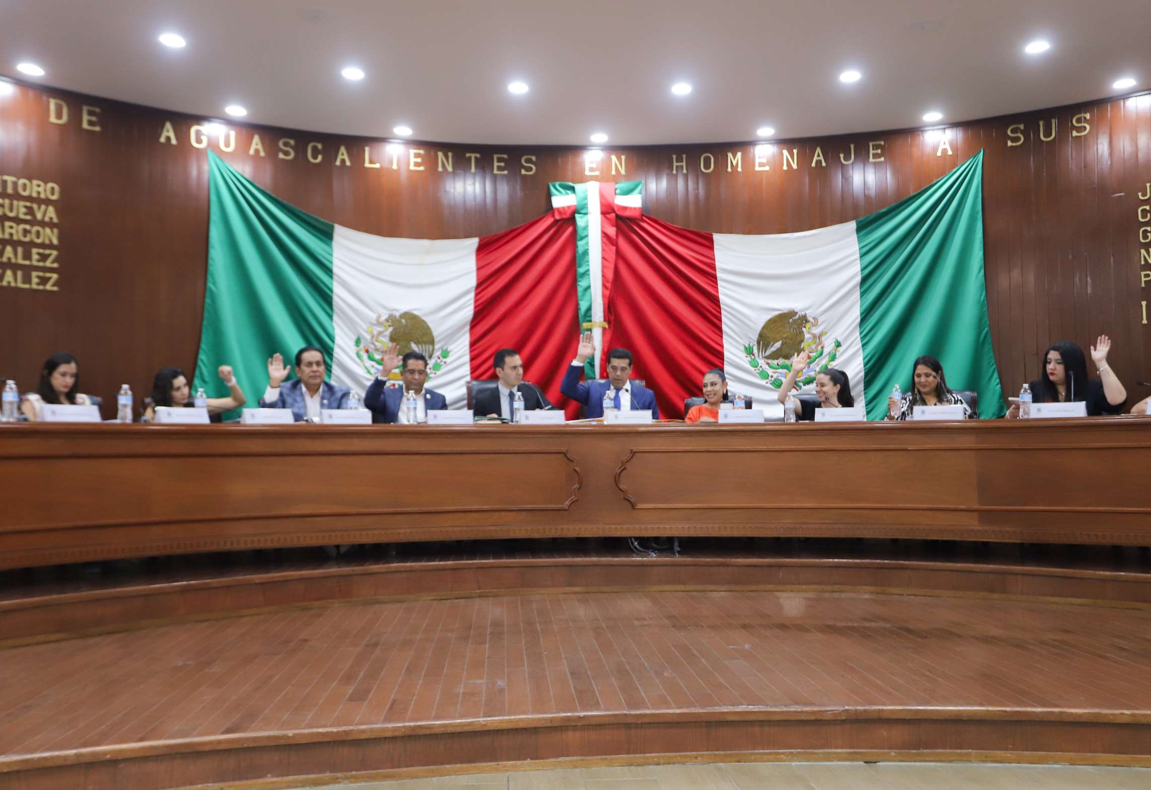 APROBÓ AYUNTAMIENTO DE AGUASCALIENTES A LOS GANADORES DEL PREMIO DE LA JUVENTUD Y AL MÉRITO DEPORTIVO 2024