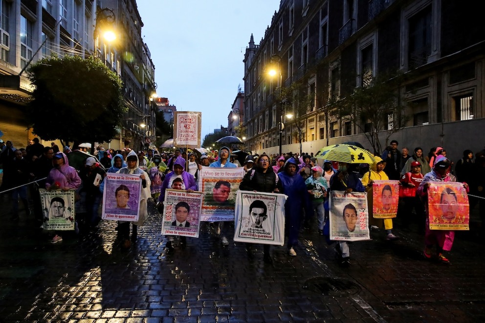 Ayotzinapa, sin justicia, diez años después