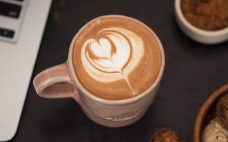 Coffee Badging, la forma en la que los empleados se rebelan contra la falta de home office