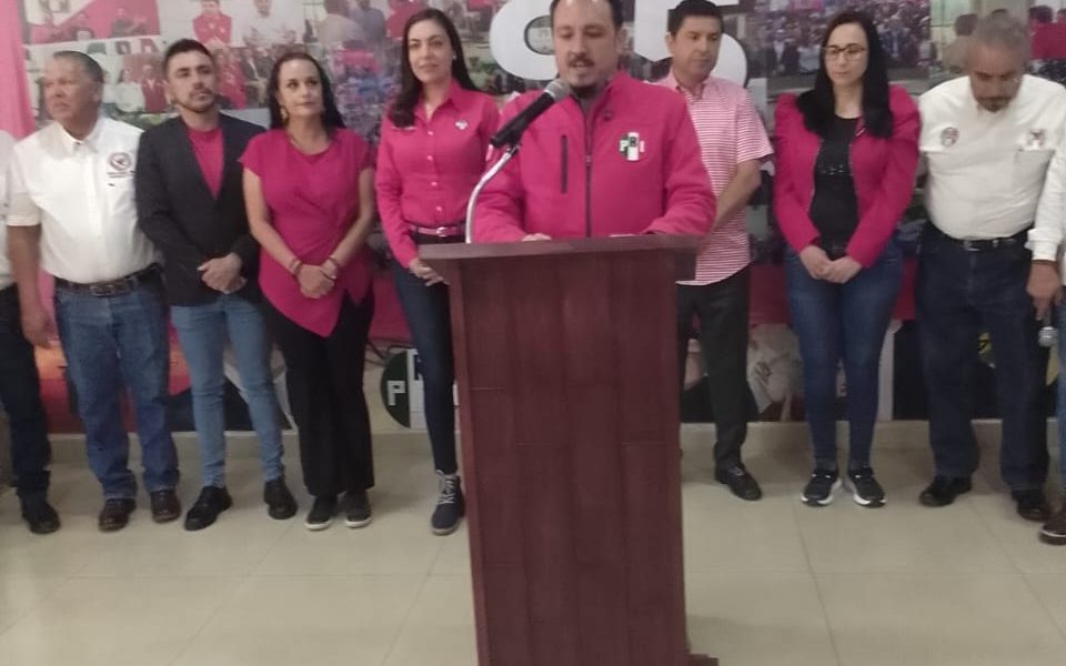 EL PRI ESTÁ MÁS VIVO QUE NUNCA: KENDOR MACÍAS HERNÁNDEZ