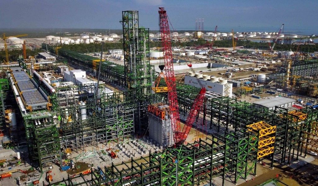 Inicia producción en Refinería Dos Bocas