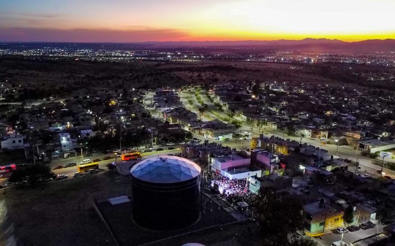 PRESENTA LEO MONTAÑEZ TERCER INFORME EN EL MEGA TANQUE DE MUJERES ILUSTRES