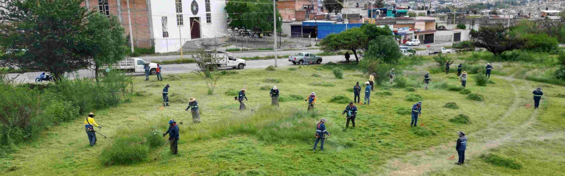 REALIZA MUNICIPIO MEGA OPERATIVO DE LIMPIEZA AL ORIENTE DE LA CIUDAD
