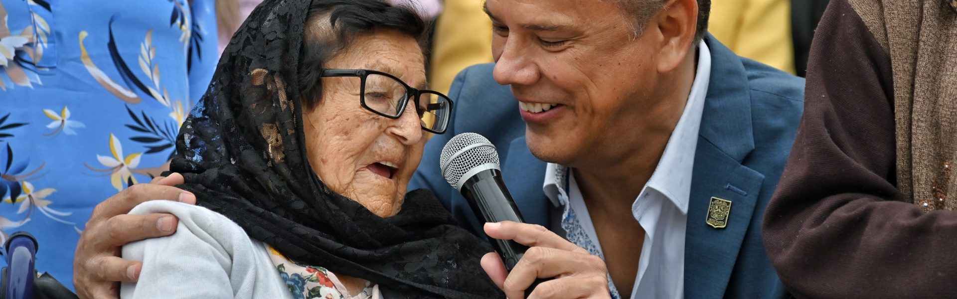 RECONOCEN AL MATRIMONIO Y A LA ABUELITA MÁS LONGEVA EN JESÚS MARÍA