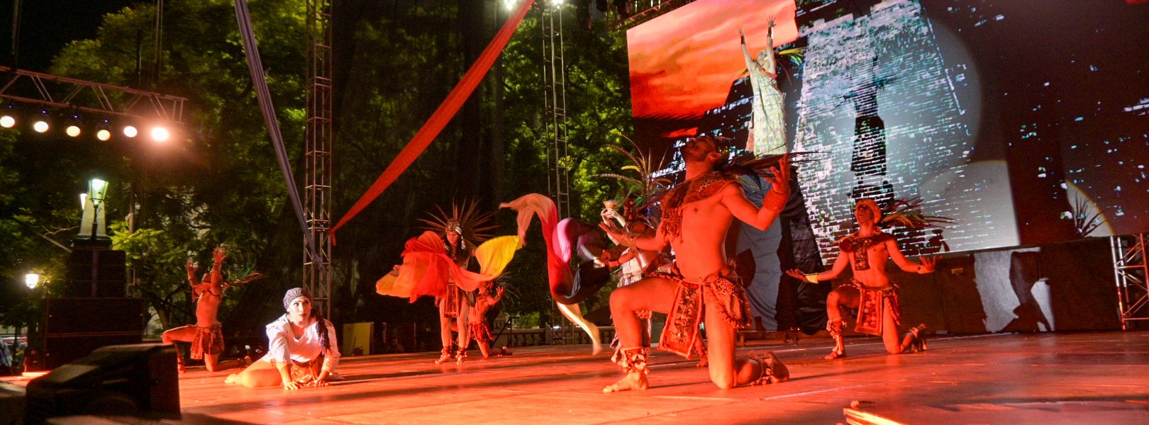 SE PRESENTA “CIRCO DRAGÓN” EN EL ESCENARIO PRINCIPAL DEL FESTIVAL CULTURAL DE LA CIUDAD DE AGUASCALIENTES