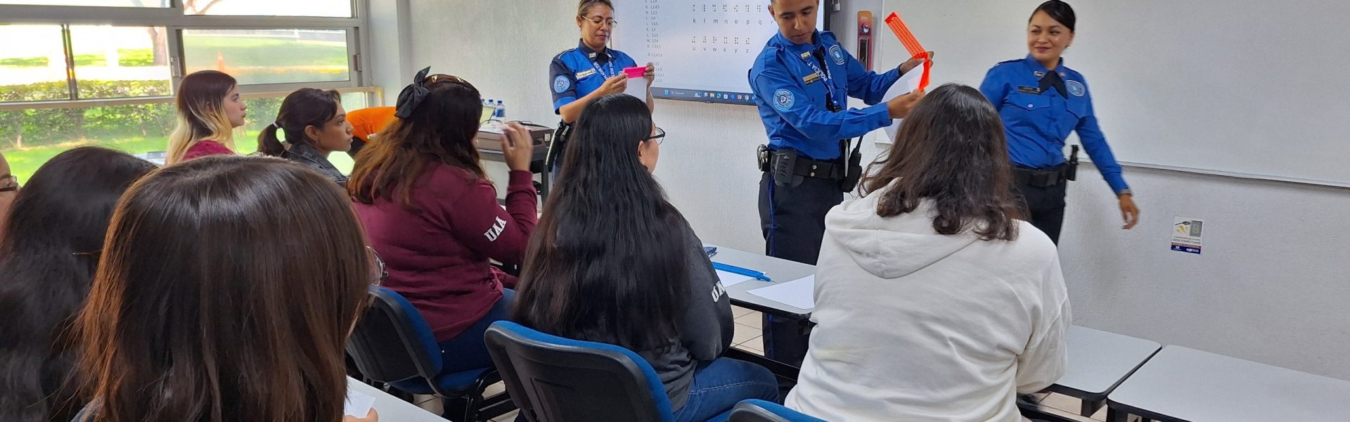 SECRETARÍA DE SEGURIDAD PÚBLICA DEL ESTADO CUENTA CON PERSONAL CAPACITADO PARA ATENDER A PERSONAS CON DISCAPACIDAD
