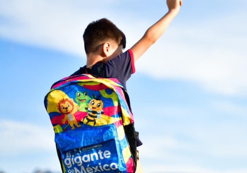 TERE JIMÉNEZ ENTREGA APOYOS ESCOLARES A MÁS DE 3 MIL 500 FAMILIAS DE CALVILLO