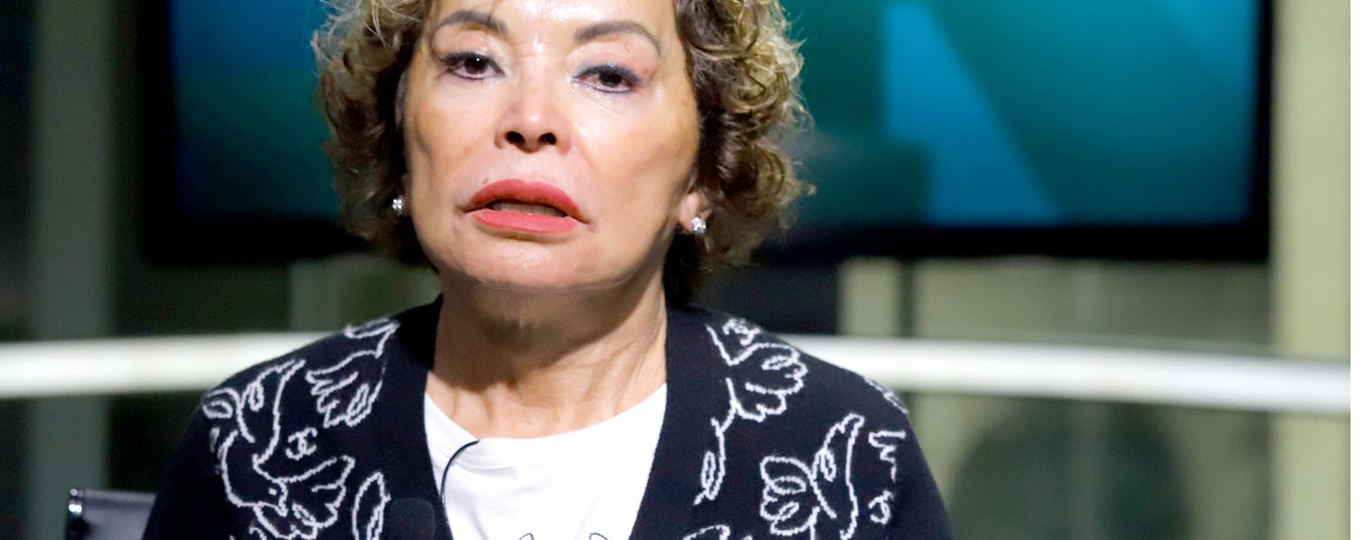 Esther Gordillo debe más de 20 millones al SAT