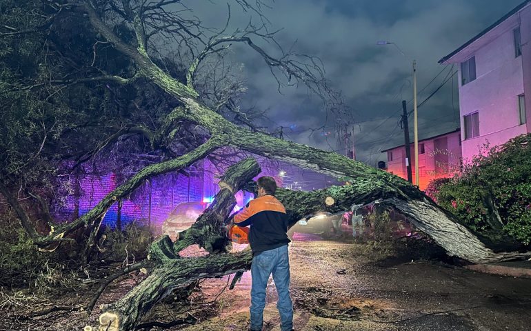 SUPERVISA LEO MONTAÑEZ ZONAS AFECTADAS POR LA INTENSA LLUVIA