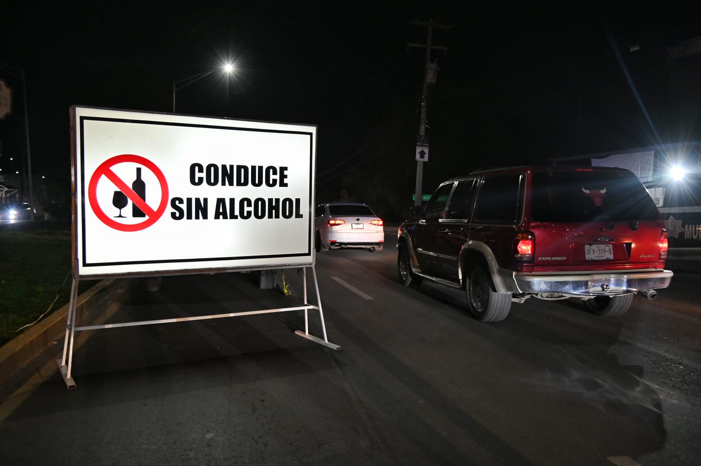 VIGILAN, LA CONTRALORÍA MUNICIPAL Y REPRESENTANTES SOCIALES, EL PROGRAMA «CONDUCE SIN ALCOHOL».