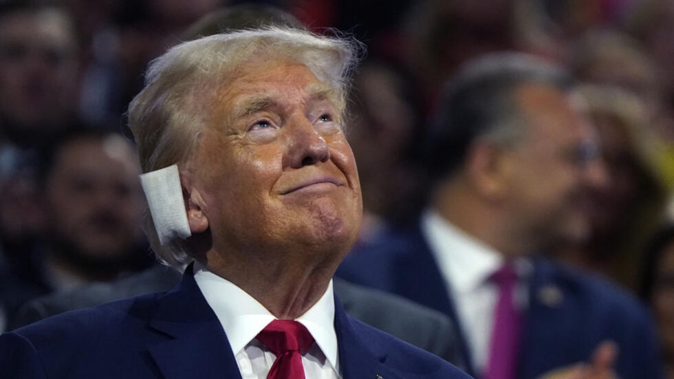 Publica Trump imagen de su intento de asesinato para pedir mas donaciones a su campaña