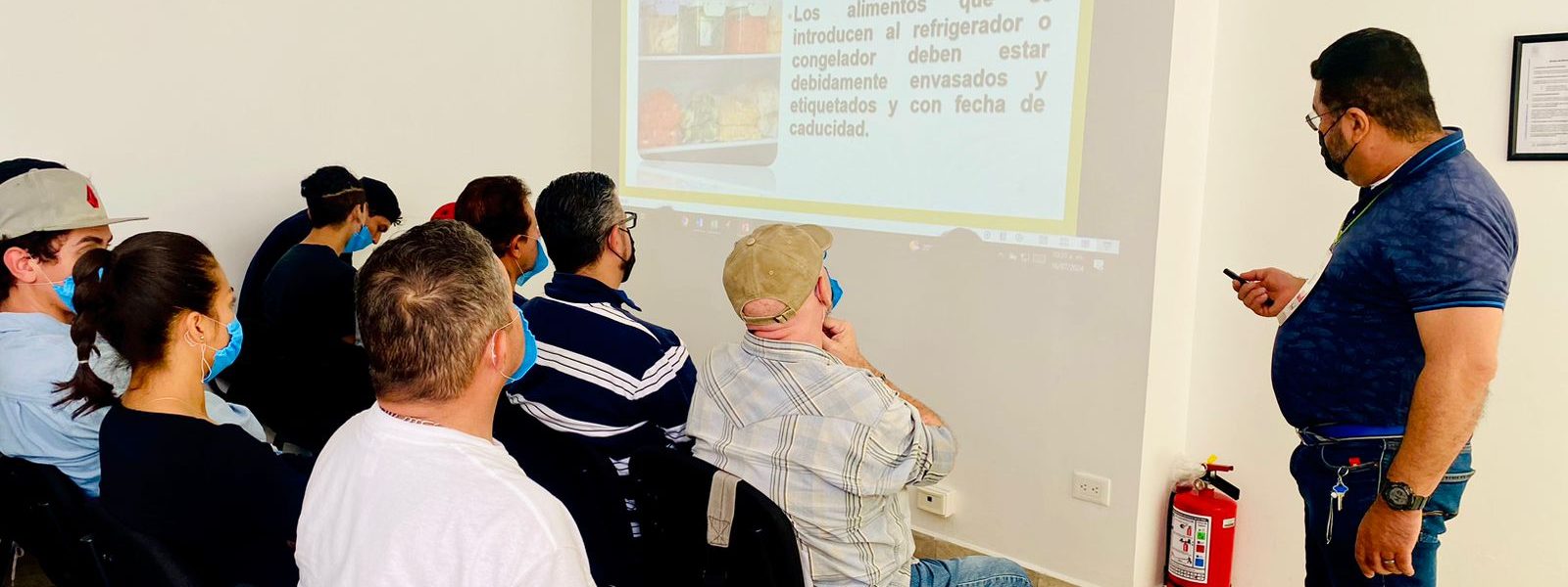 MUNICIPIO EXHORTA A COMERCIANTES A TOMAR EL CURSO DE MANEJO DE ALIMENTOS