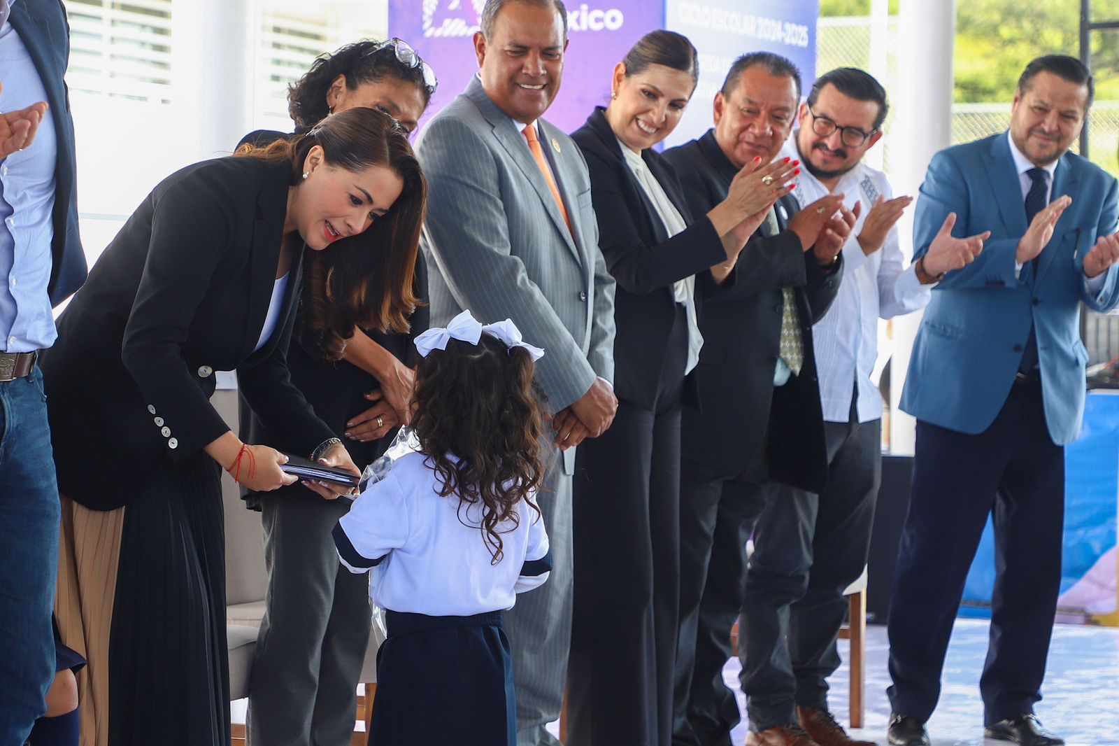 CON LA ENTREGA DE UN NUEVO PREESCOLAR, PRIMARIA Y SECUNDARIA EN VILLAS DEL RÍO, TERE JIMÉNEZ INAUGURA EL CICLO ESCOLAR 2024-2025