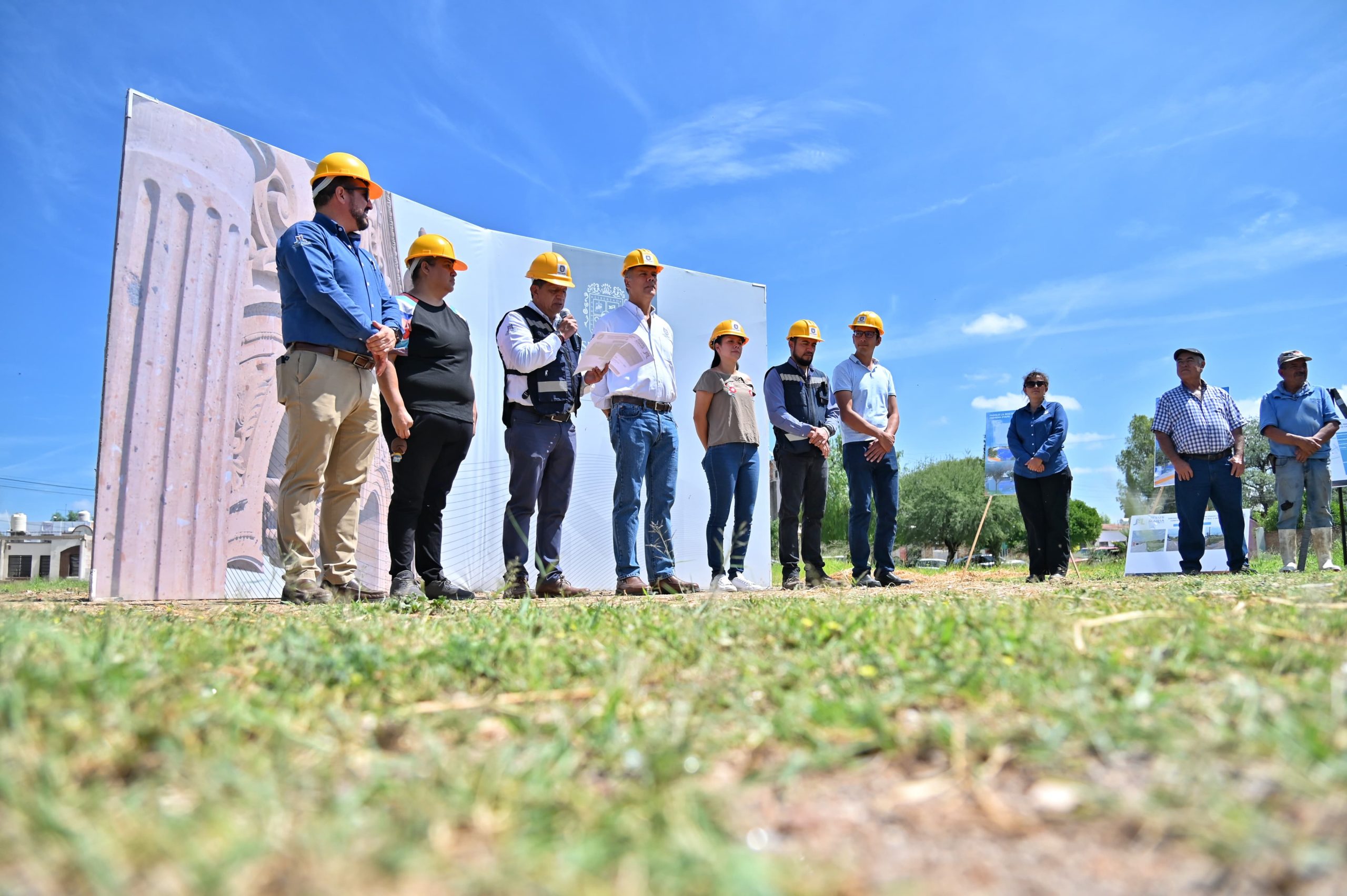 INICIA LA CONSTRUCCIÓN DEL PARQUE CON CANCHA DE FUTBOL EN LA RINCONADA, JESÚS MARÍA