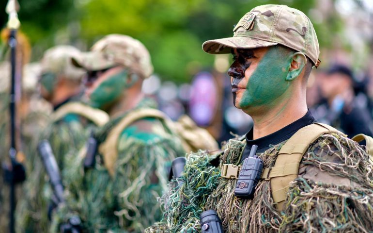 TERE JIMÉNEZ ENCABEZA EL DESFILE CONMEMORATIVO DEL 214 ANIVERSARIO DEL INICIO DE LA INDEPENDENCIA DE MÉXICO
