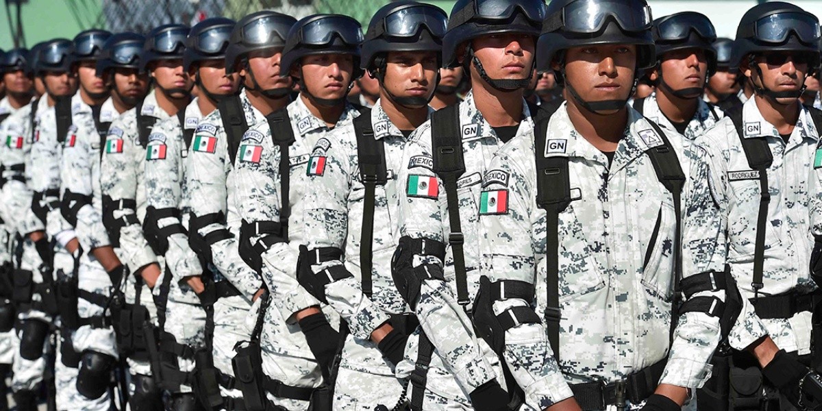 Una más antes de irse, AMLO firma decreto para trasladar la Guardia Nacional a la Sedena