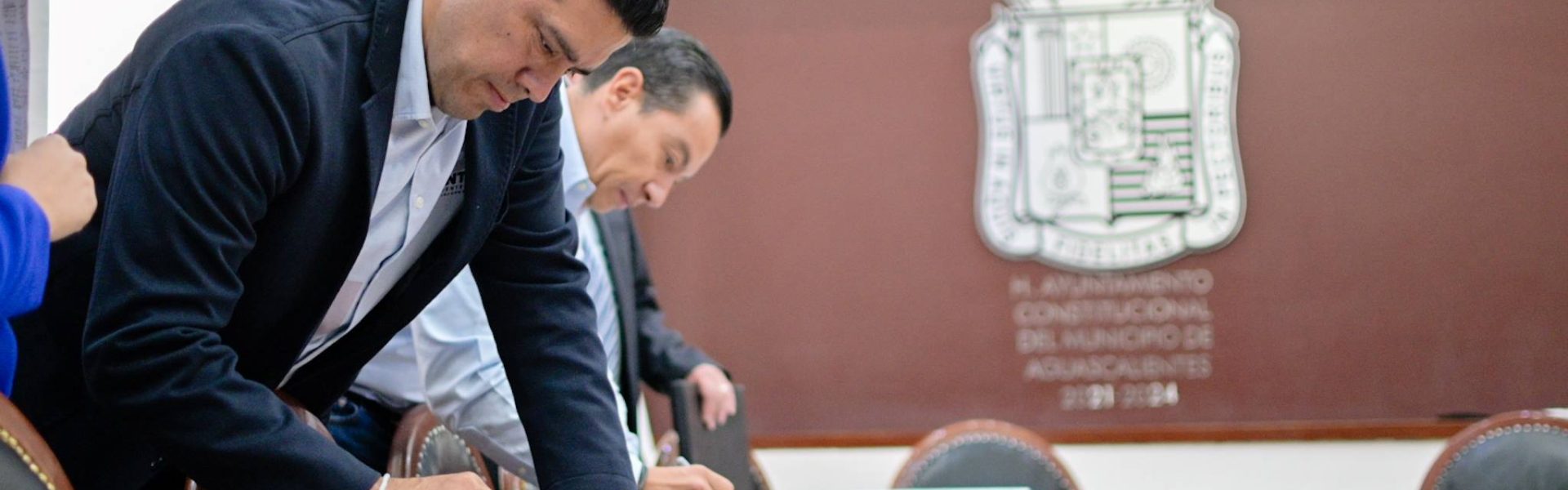 CONSOLIDA MUNICIPIO ESPACIOS PÚBLICOS Y EQUIPAMIENTO URBANO CON FIRMA DE ESCRITURAS