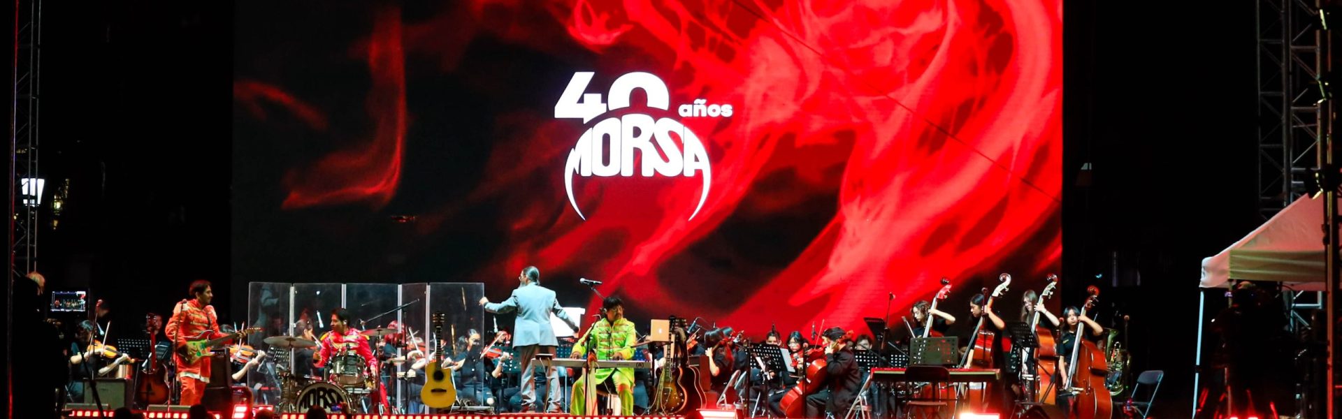 AGUASCALIENTES VIVIÓ UNA NOCHE INOLVIDABLE CON EL TRIBUTO A THE BEATLES CON GRUPO MORSA Y LA ORQUESTA COMPÁZ