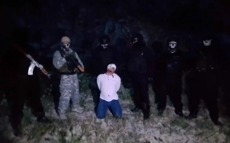 El Cártel del Noreste Difunde Video de Interrogatorio y Ejecución de un Hidrocalido en Zacatecas
