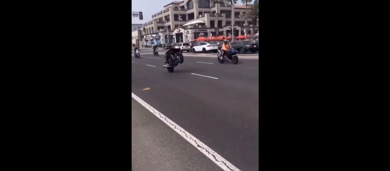 Motociclista Pierde la Vida al Realizar un Wheelie