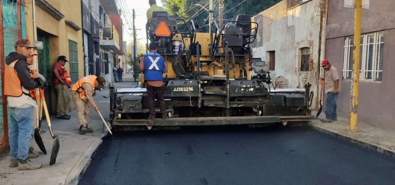 AVANZA OBRAS PÚBLICAS MUNICIPALES EN LA REHABILITACIÓN DE LA CALLE JESÚS BERNAL