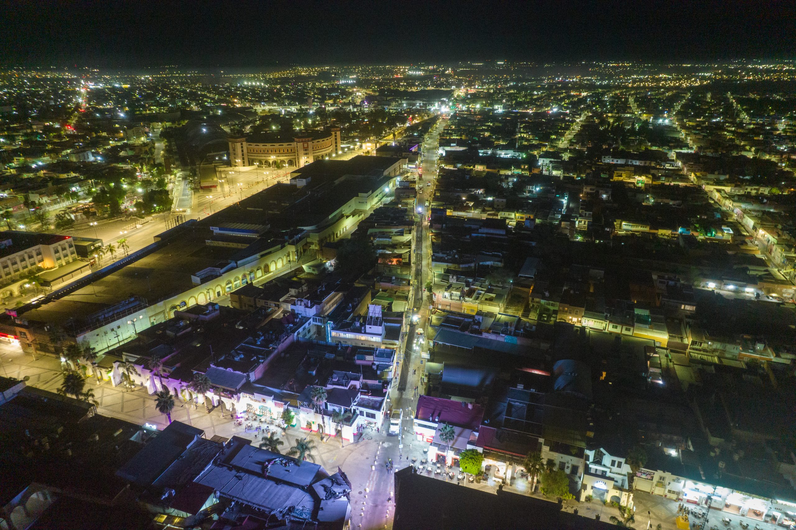 INICIA MUNICIPIO TRABAJOS DE REHABILITACIÓN EN EL PERÍMETRO FERIAL CON PAVIMENTACIÓN DE LA CALLE NIETO