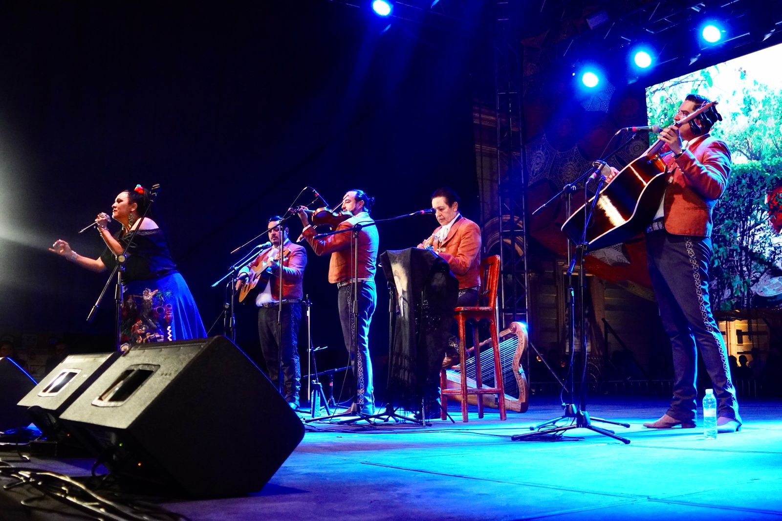 CELEBRA MUNICIPIO EL DÍA DE LA FERIA MÁS GRANDE DE MÉXICO CON MÚSICA TRADICIONAL